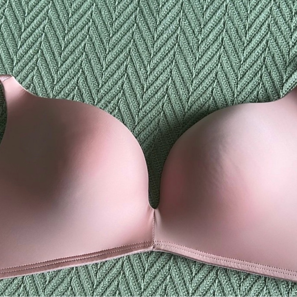 Maidenform Pink Seamless Pushup Bra /Size S / 34B